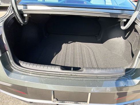 New 2026 Hyundai Elantra SE FWD image 25