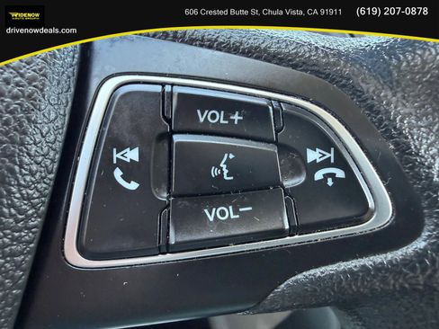 Used 2019 Ford Escape SE AWD/4WD image 25