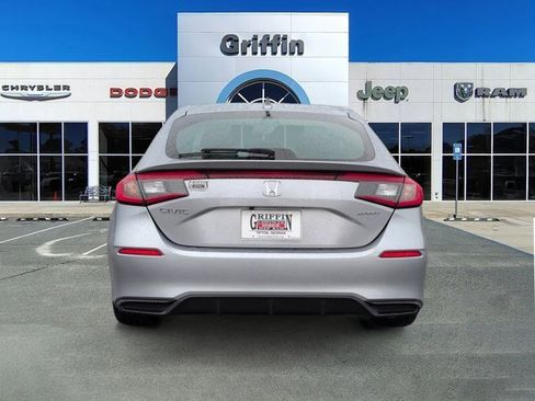 Used 2024 Honda Civic Sport image 8