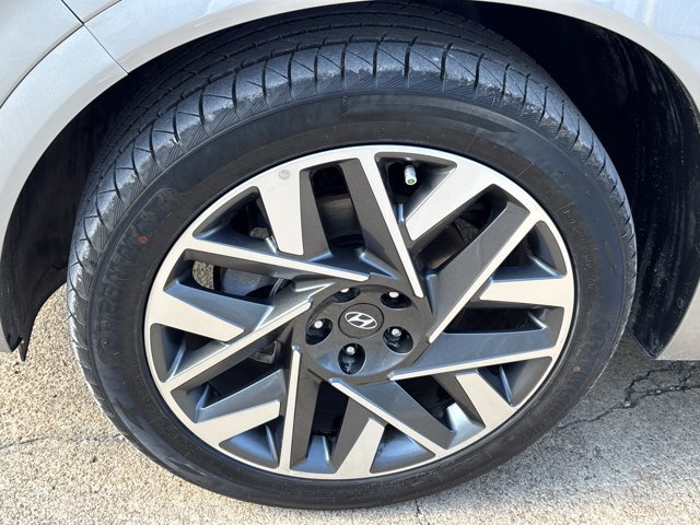 Used 2023 Hyundai Santa Fe Calligraphy FWD image 13