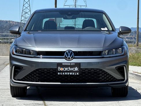 New 2026 Volkswagen Jetta SE FWD image 9