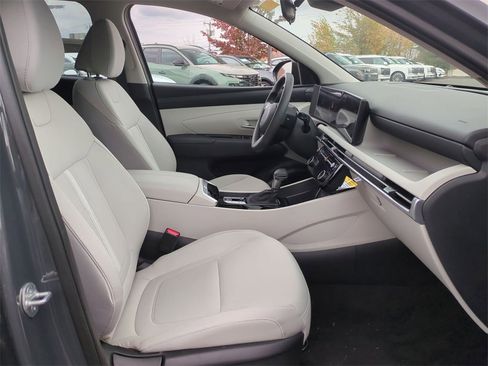 Certified 2025 Hyundai Tucson SEL image 27