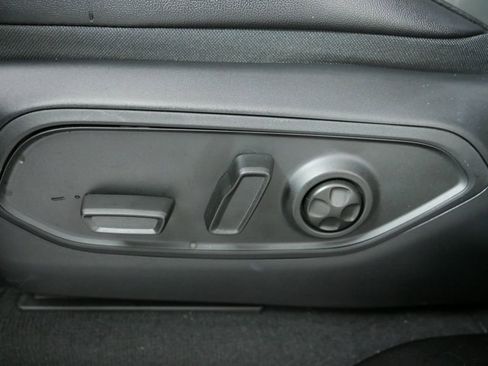 Certified 2024 Jeep Grand Cherokee Altitude image 37