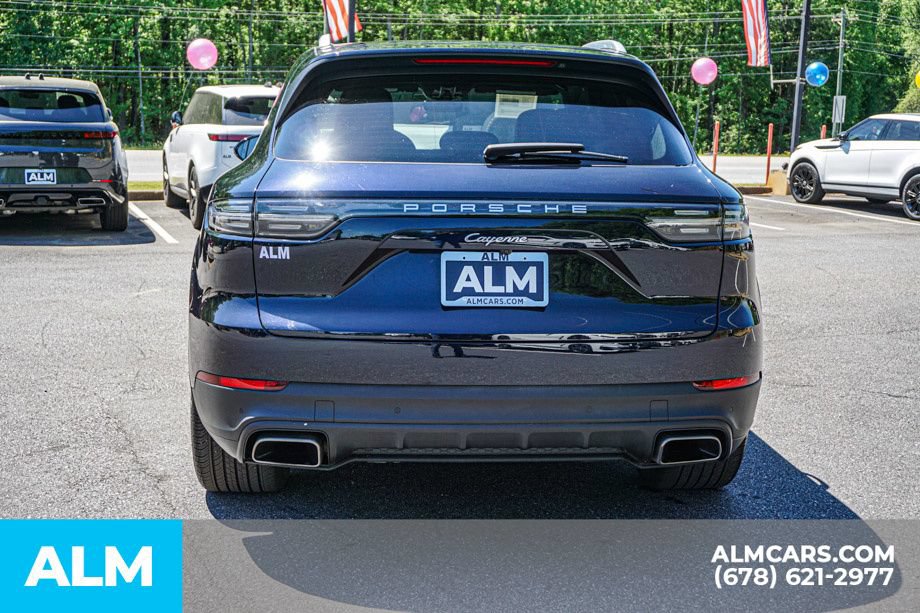 Used 2023 Porsche Cayenne AWD/4WD image 10