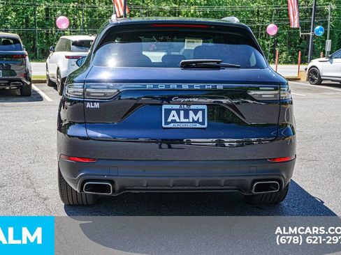Used 2023 Porsche Cayenne AWD/4WD image 10