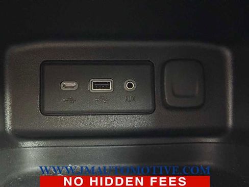 Used 2019 Chevrolet Equinox LT image 35