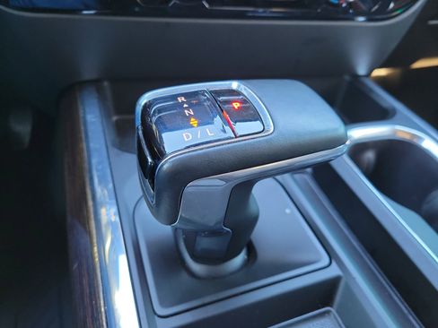 Used 2023 GMC Sierra 1500 Elevation image 28