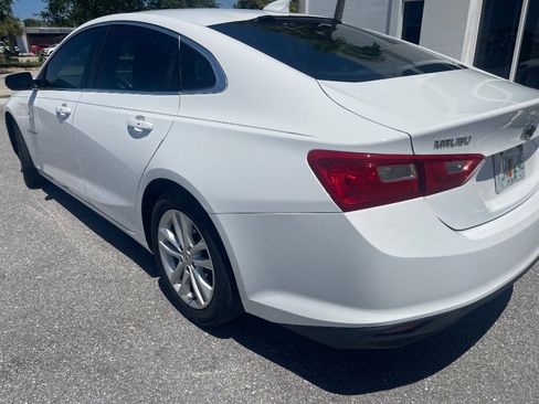 Used 2017 Chevrolet Malibu Hybrid FWD image 7