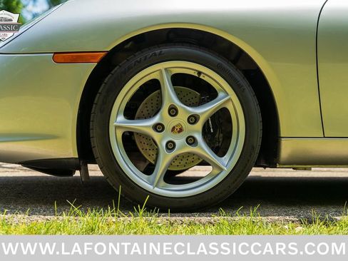 Used 2002 Porsche 911 Carrera RWD image 19