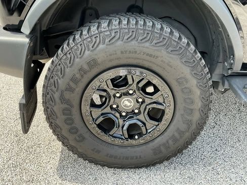 Used 2024 Ford Bronco Wildtrak AWD/4WD image 21