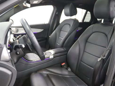 Used 2023 Mercedes-Benz GLC 300 4MATIC Coupe image 9