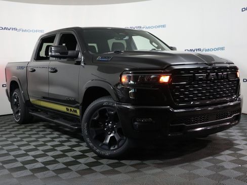 Used 2025 RAM 1500 Big Horn AWD/4WD image 2