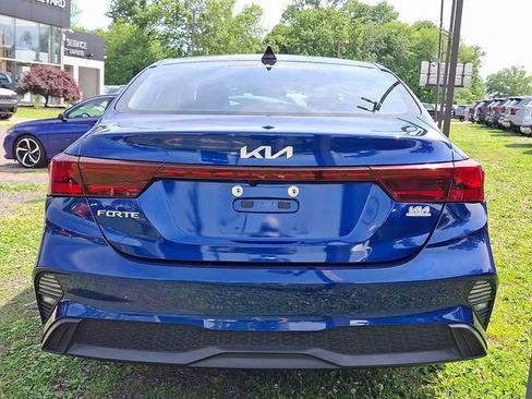 Certified 2024 Kia Forte LXS FWD image 5