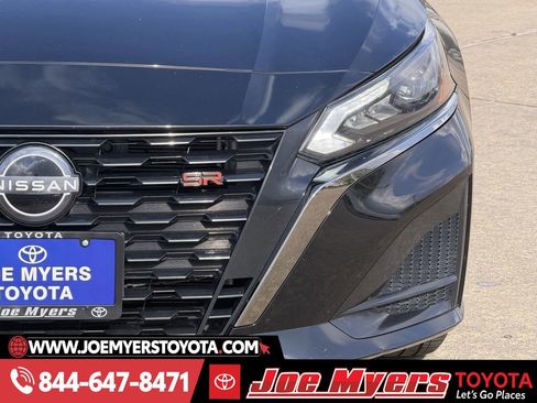 Used 2025 Nissan Altima 2.5 SR image 4