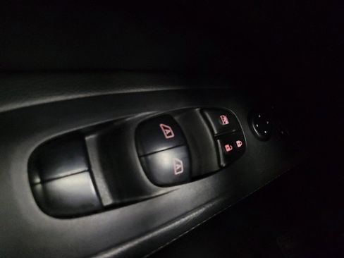Used 2020 Nissan Pathfinder SL FWD image 27