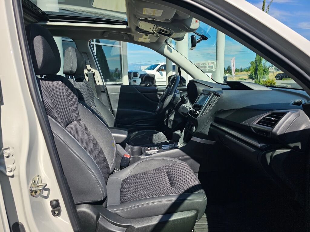 Used 2021 Subaru Forester Premium AWD/4WD image 11