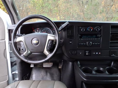 Used 2019 Chevrolet Express 2500 Extended w/ Driver Convenience Package RWD image 15