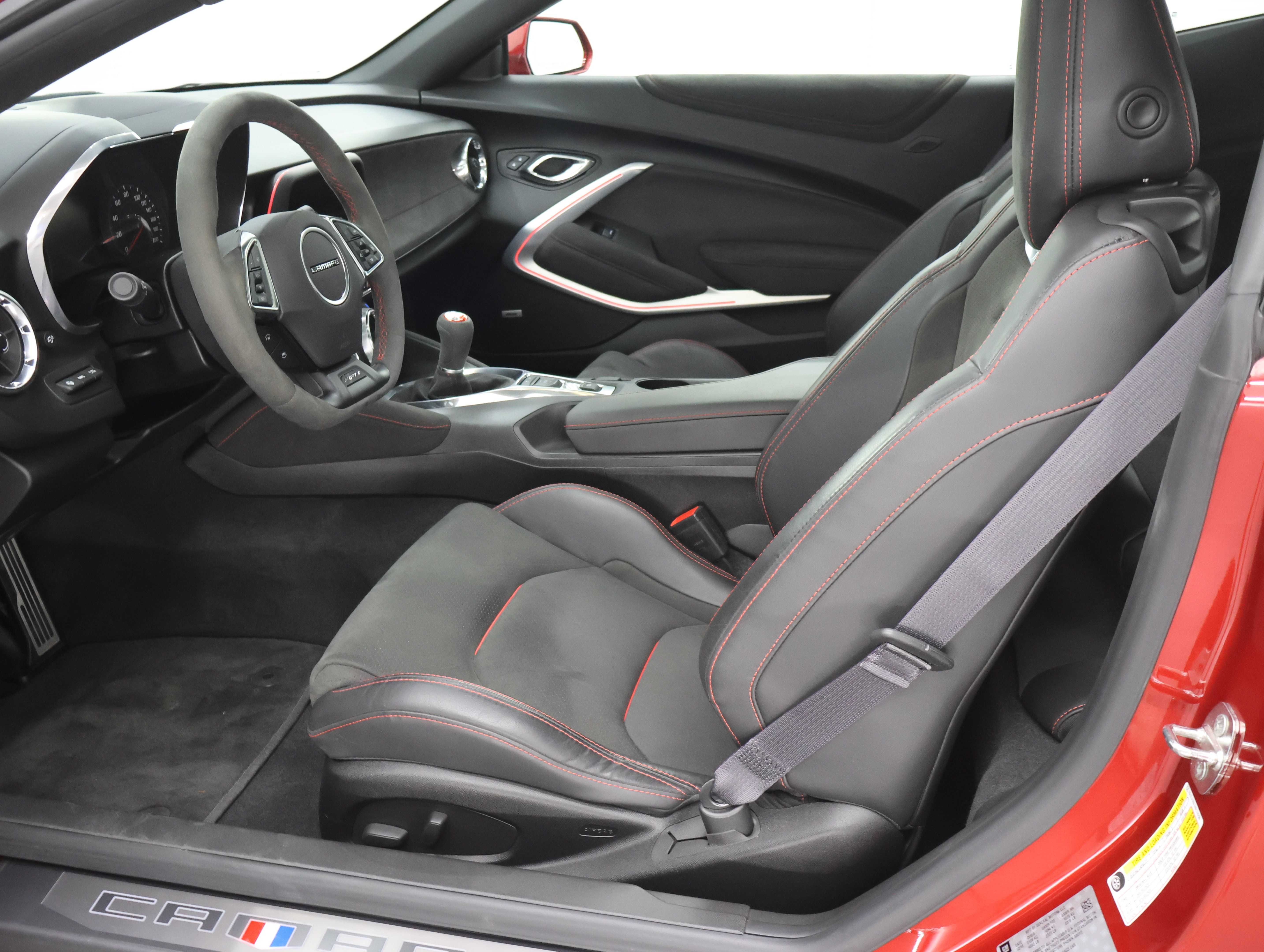 Used 2017 Chevrolet Camaro ZL1 RWD image 8