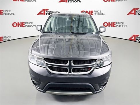 Used 2019 Dodge Journey SE w/ Connectivity Group image 2