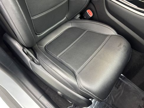 Used 2023 Mercedes-Benz GLC 300 4MATIC image 45