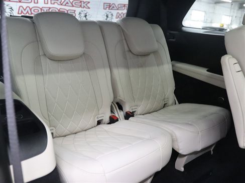 Used 2021 Mercedes-Benz GLS 63 AMG 4MATIC image 22