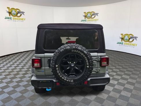 Used 2023 Jeep Wrangler Unlimited w/ Cold Weather Group AWD/4WD image 9
