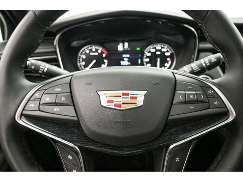 Certified 2025 Cadillac XT5 Premium Luxury FWD image 38