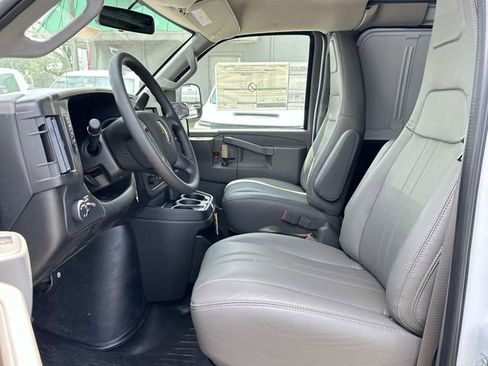 New 2025 Chevrolet Express 3500 Work Van w/ Driver Convenience Package image 13