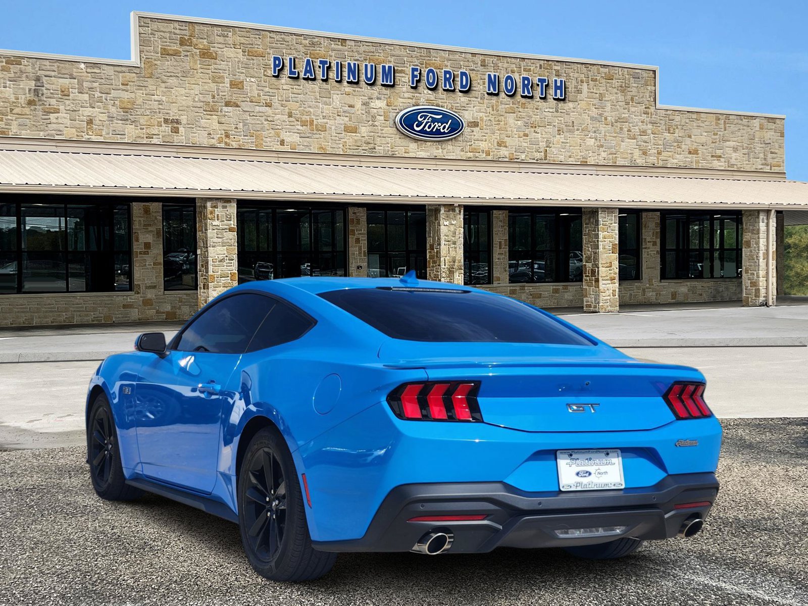 Used 2025 Ford Mustang GT RWD image 4