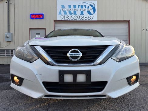 Used 2018 Nissan Altima 2.5 SR w/ SR Special Edition image 4