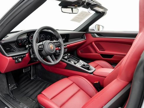 Used 2024 Porsche 911 Targa 4S image 4