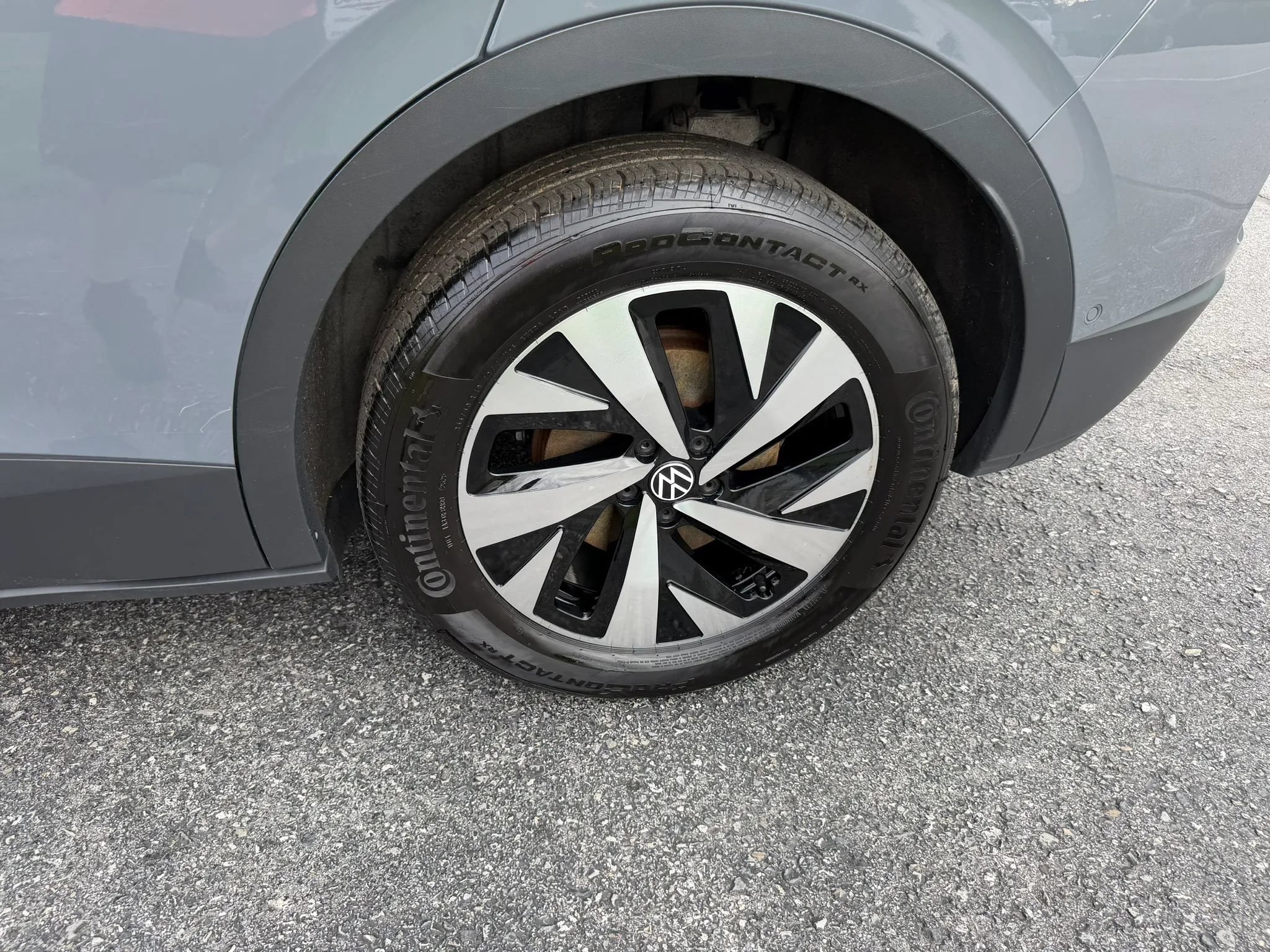Used 2023 Volkswagen ID.4 Pro AWD/4WD image 39