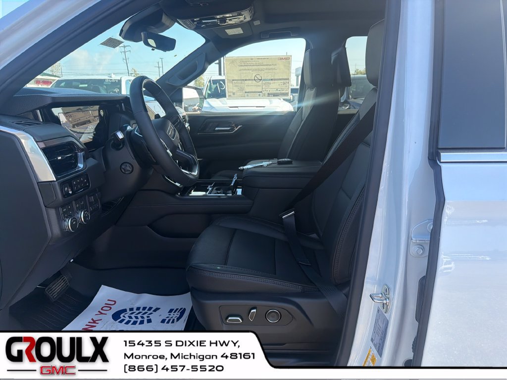 New 2027 GMC Yukon Denali w/ Denali Reserve Package AWD/4WD image 10