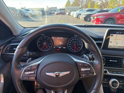 Used 2019 Genesis G70 3.3T Advanced w/ Prestige Package image 17