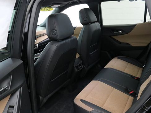 Used 2025 Chevrolet Equinox ACTIV w/ Safety and Technology Package image 25