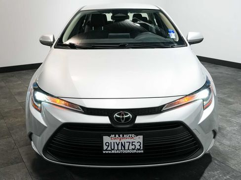Used 2023 Toyota Corolla LE FWD image 8