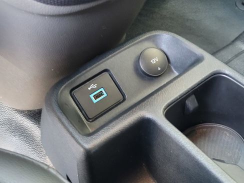 Used 2022 Ford Transit Connect XL image 24