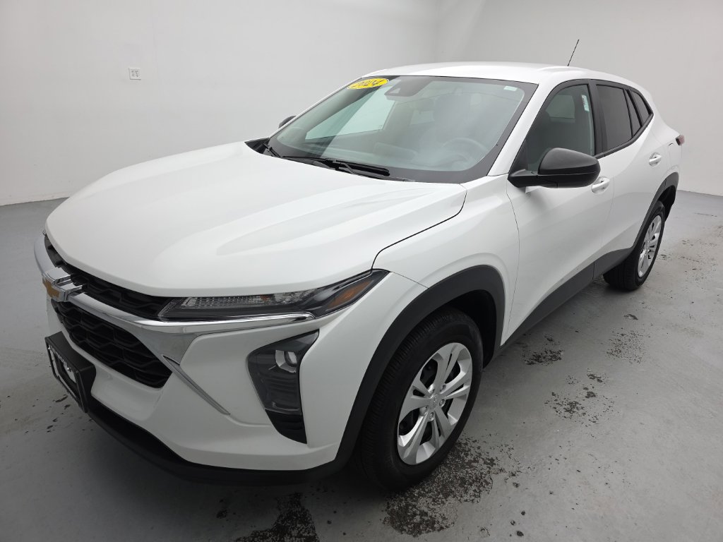 Used 2024 Chevrolet Trax LS FWD image 6