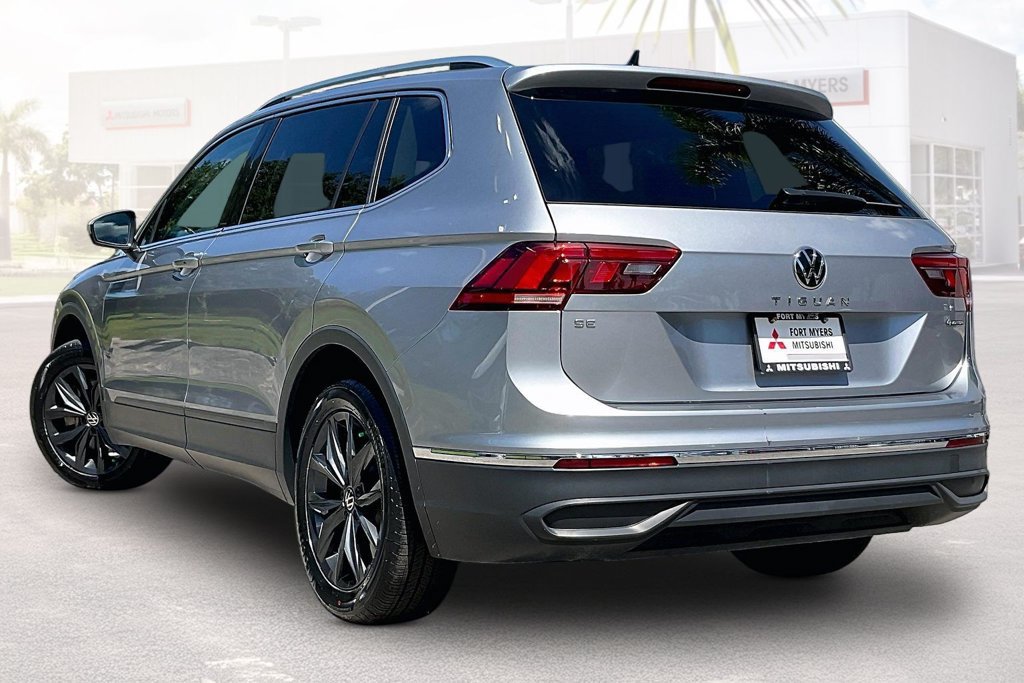 Used 2024 Volkswagen Tiguan SE AWD/4WD image 30