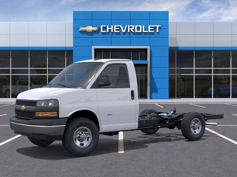 New 2025 Chevrolet Express 3500 w/ Power Convenience Package image 2