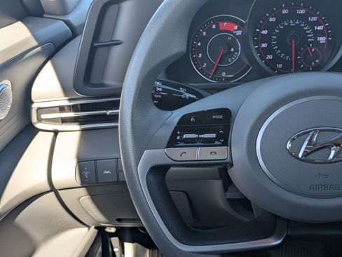 Certified 2023 Hyundai Elantra SEL image 20