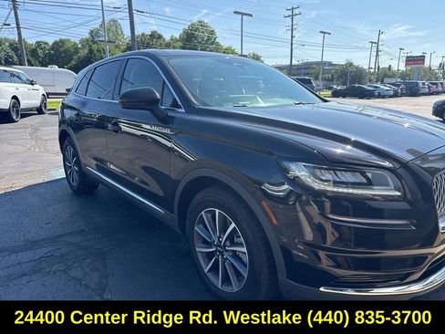 Used 2022 Lincoln Nautilus AWD image 5
