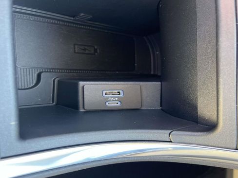 Used 2024 Ford Edge Titanium image 26