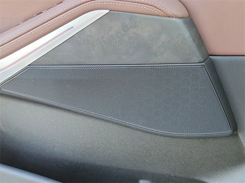 Used 2024 BMW X5 xDrive40i w/ Parking Assistance Package image 31