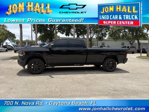 Used 2024 RAM 3500 Limited w/ Night Edition AWD/4WD image 3