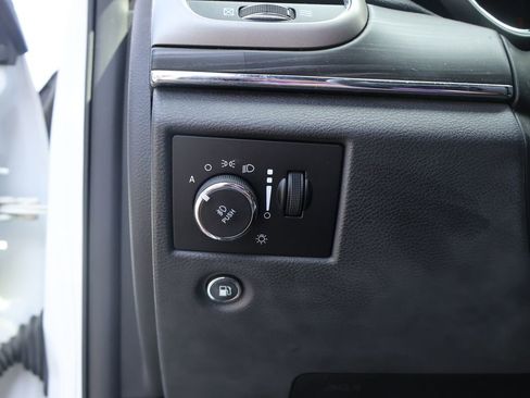 Used 2019 Jeep Grand Cherokee Limited w/ Trailer Tow Group IV AWD/4WD image 33
