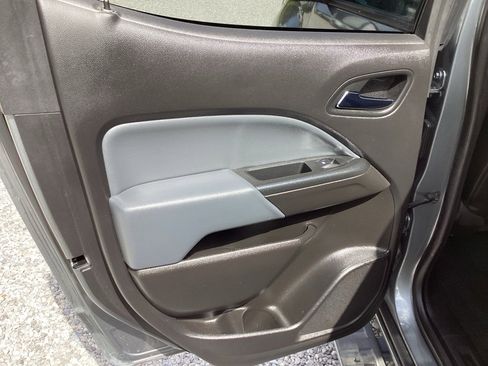 Used 2018 Chevrolet Colorado Z71 image 24