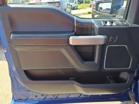 Used 2022 Ford F350 Lariat AWD/4WD image 21