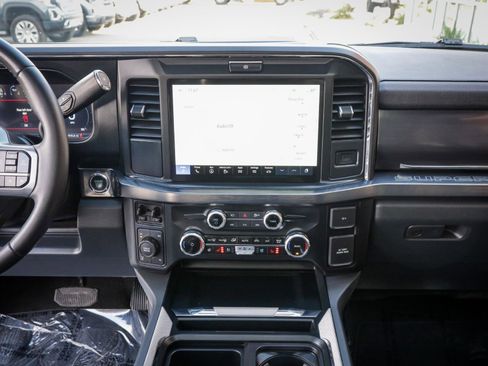 Used 2025 Ford F350 Lariat image 19