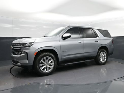 Used 2024 Chevrolet Tahoe Premier RWD image 3